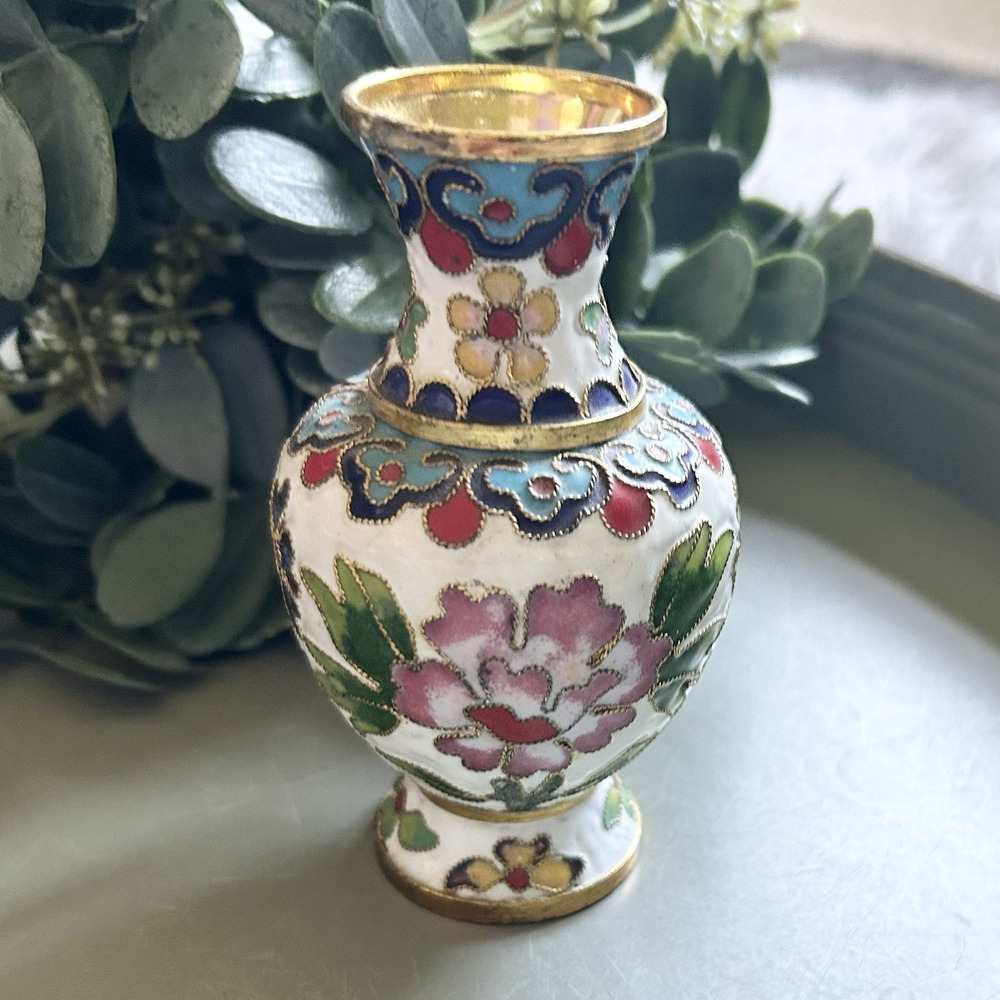 Amazing Vintage Asian Cloisonne Enamel Flower Vase 4" Tall x 2.5" Wide